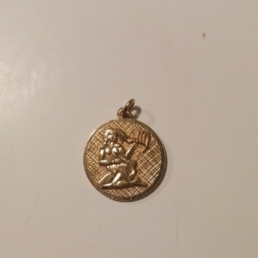 Anson Karatclad Virgo Pendant Zodiac Virgin Maiden Round Gold Clad